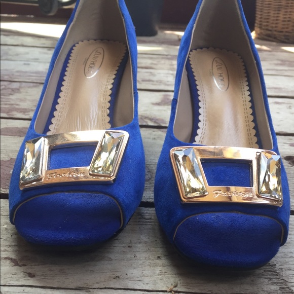 Blue suede high heels - Picture 2 of 9